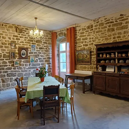 Holiday home Chateau De Kerouallan *