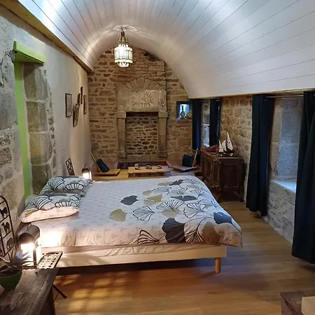 Chateau De Kerouallan Holiday home *