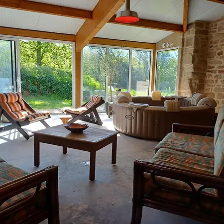 Chateau De Kerouallan Holiday home *